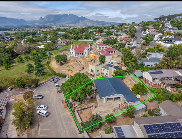 4 BEDROOM HOUSE FOR SALE IN COURTRAI